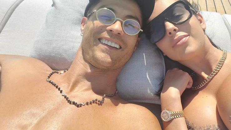 Ronaldonun sevgilisindən diqqət çəkən paylaşım - FOTO