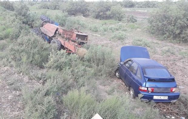 Kürdəmirdə avtomobil traktorla toqquşdu: Bir nəfər yaralandı