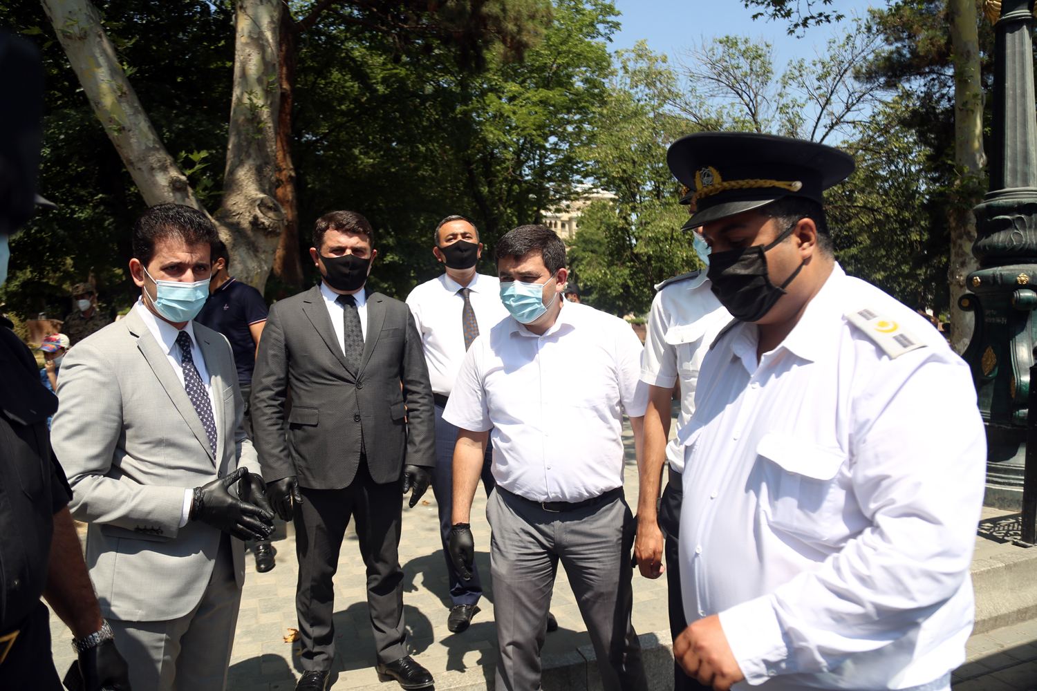 Gəncədə maarifləndirmə xarakterli reydlər davam edir (FOTO)