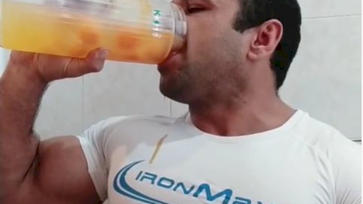 Azərbaycan çempionu birnəfəsə 30 çiy yumurtanı içdi - VİDEO