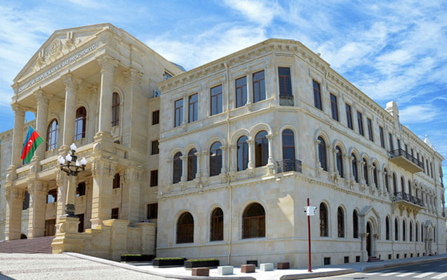 Yasamalda vəzifəli şəxs qəbiristanlıqda həbs edildi