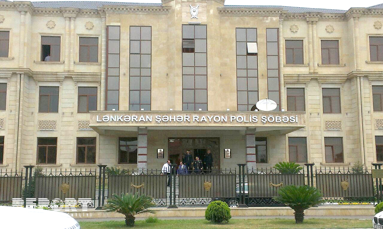 LƏNKƏRAN POLİSİNDƏ RƏZALƏT – Polis əməkdaşı 14 yaşlı qızla intim əlaqədə oldu, rayonun bütün vəzifəli şəxsləri bu işi ört-basdır etməyə çalışdı