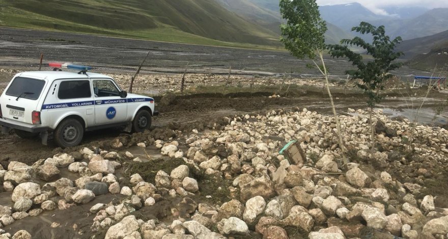 Пострадавшая в результате ливня дорога Губа-Хыналыг восстановлена