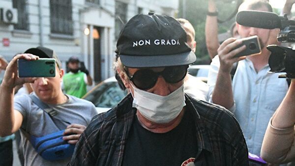 Источник: Ефремов не пытался дать взятку сотруднику ГИБДД после ДТП