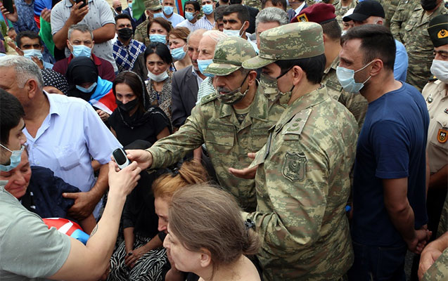 Prezident şəhid general və polkovnikin ailəsinə zəng etdi - Foto