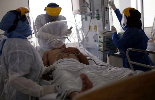 Ölü hesab edilən kişi meyitxanada özünə gəldi, amma həkimlər onu buraxmaq istəmədilər - FOTO