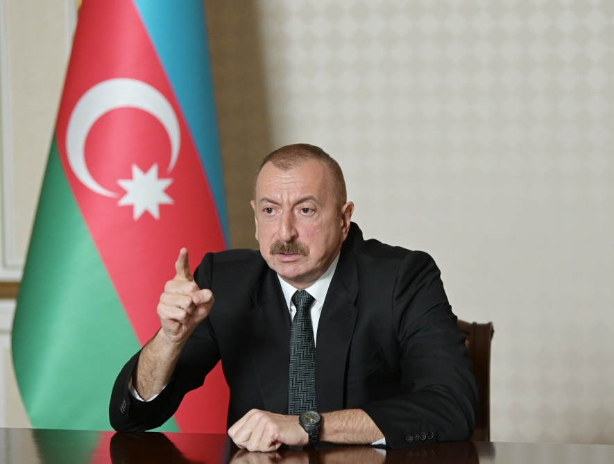 ““Qarabağda vuruşmaq istəyirəm” deyənlər öz anketlərini versin” — İlham Əliyev