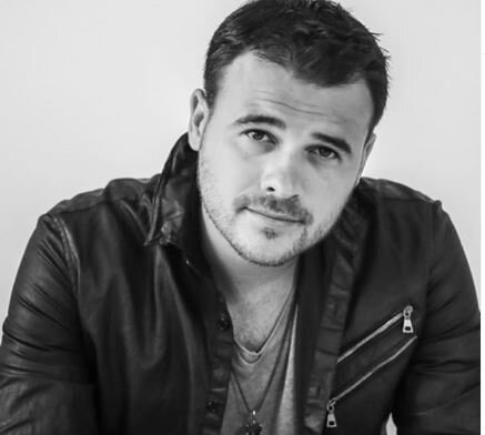 Emin Ağalarov uşaqları ilə foto paylaşdı: