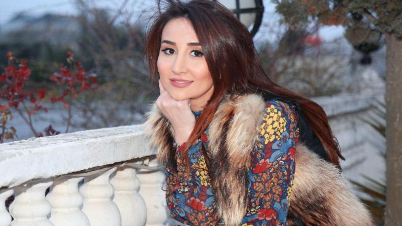 Azərbaycanlı aparıcı əməliyyat olundu (FOTO)