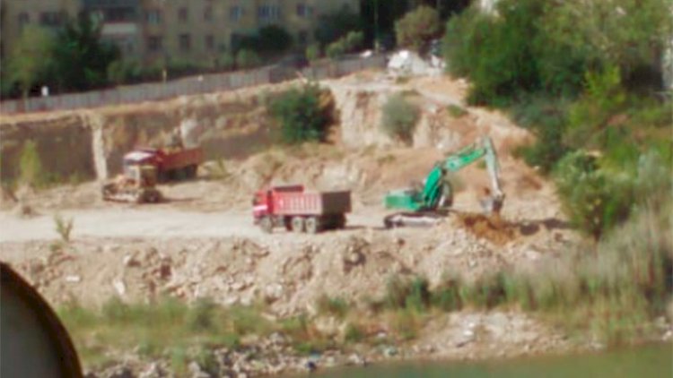 Yasamal ərazisindəki gölün qurudulması işi yenidən başladı - Video