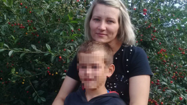 Üzməyi bacarmayan 10 yaşlı uşaq anasını batan avtomobildən çıxarıb xilas etdi - FOTO