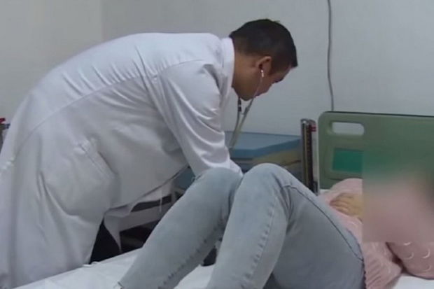 Ürəyi dayanmış qadın üç gün ərzində yaxınları ilə söhbət etdi - VİDEO