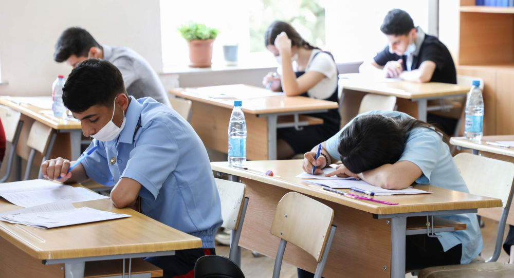 Абитуриенты недовольны проведенными экзаменами – ВИДЕО