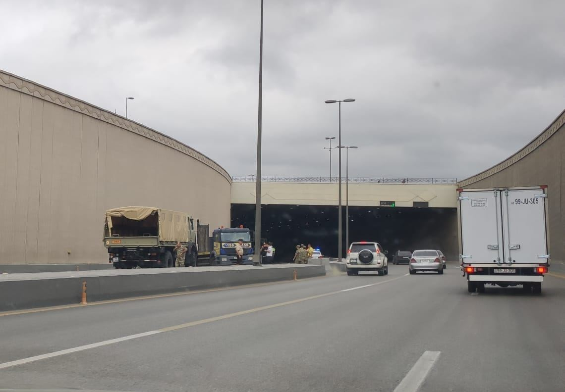 Bakıda iki sərnişin avtobusu toqquşub, yaralılar var - FOTO
