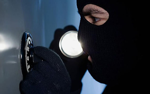 Xızıda poçtun seyfini yaran şəxs tutuldu - FOTO