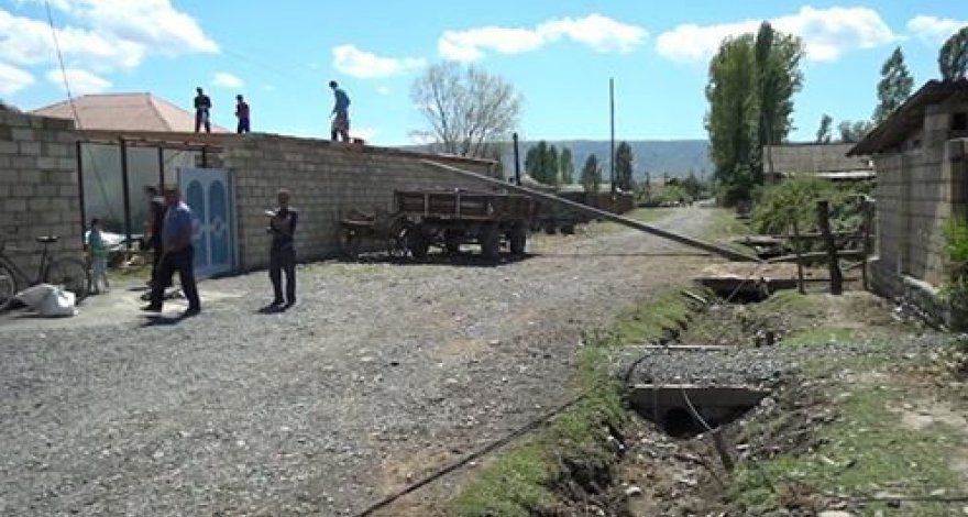 В Загатале сильный ветер и дождь нанесли ущерб местным жителям – ВИДЕО