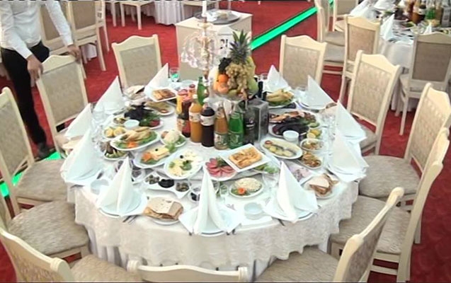 Şadlıq sarayları artıq müflisləşməklə üz-üzədir - VİDEO