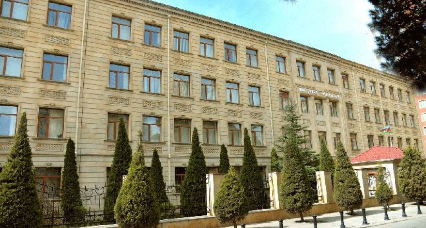 Прием граждан в бакинском Управлении образования приостановлен до 31 августа