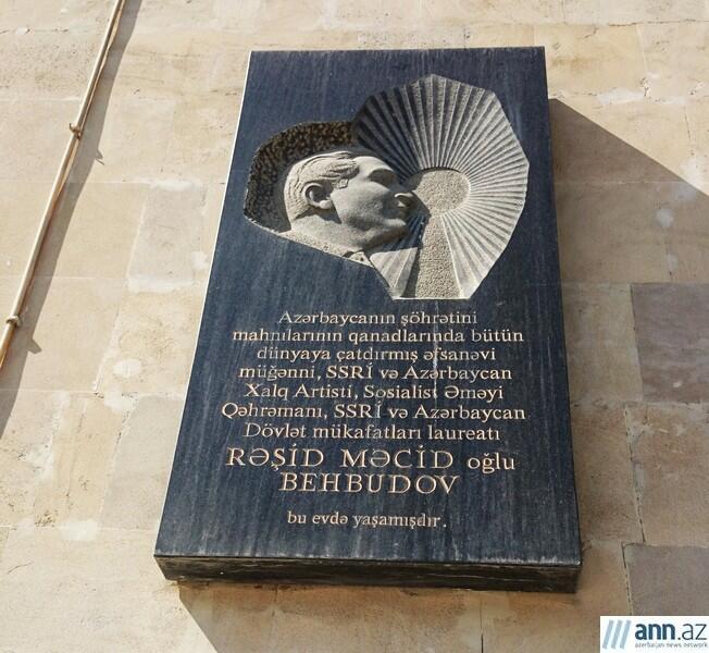 Rəşid Behbudovun barelyefi təhlükə qarşısında - FOTO