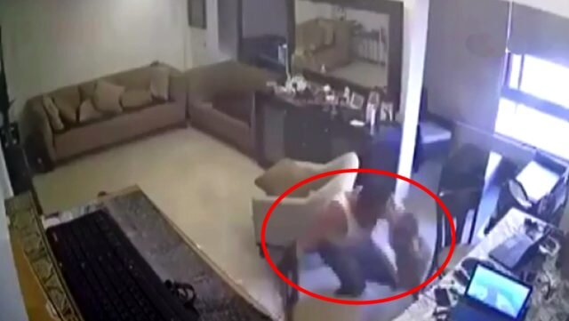 Livanlı ata partlayış anında oğlunu BELƏ QORUMAĞA ÇALIŞDI - VİDEO