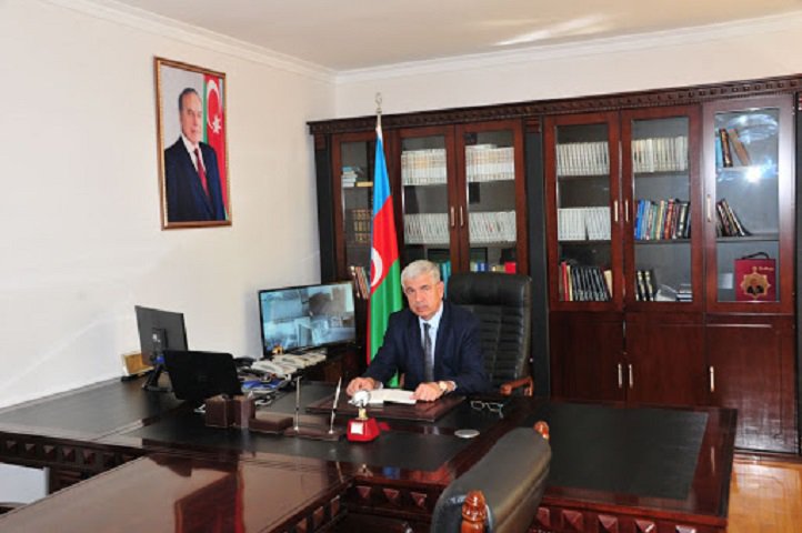 “İcra başçısı məhkəmə qərarı olmadan Ağsu dolaylarındakı kafeləri sökdürür”