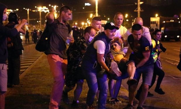 Belarusda gərginlik səngimir - FOTO/VİDEO