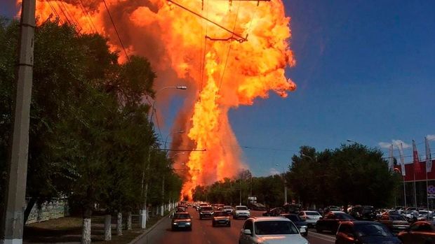 SON DƏQİQƏ: Yanacaqdoldurma məntəqəsində güclü partlayış baş verib - VİDEO