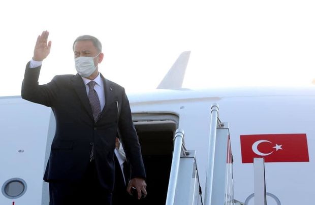 Türkiyənin Müdafiə naziri Hulusi Akar Bakıdadır - FOTO