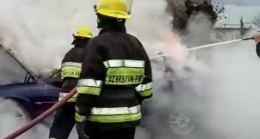 В Баку сгорел пассажирский автобус