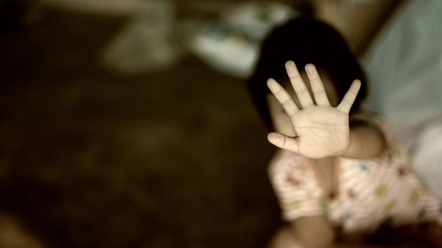 Azərbaycanda ögey anaları tərəfindən dəhşətli işgəncələrə məruz qalan azyaşlı bacı-qardaşdan xəbər var