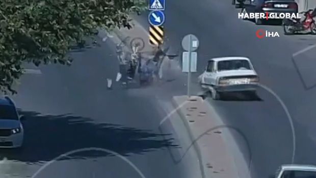 Dəhşətli qəzadan heç bir zədə almadan qurtuldu - VİDEO