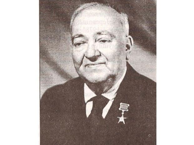 Выдающемуся азербайджанскому хирургу, академику Мустафе Топчибашову сегодня исполнилось бы 125 лет