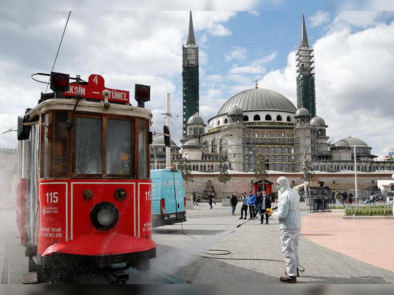 Yaşı 65-dən yuxarı olanlar avtobusa minə bilməzlər - Yeni qadağalar