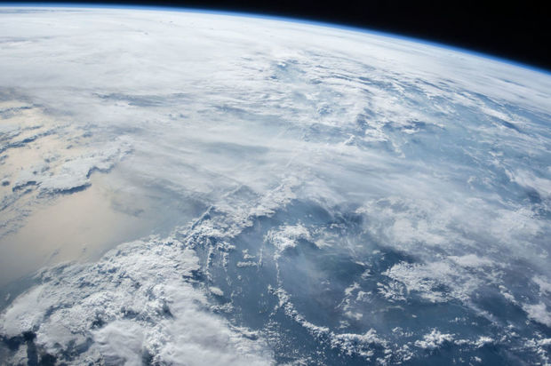 Стало известно о гигантской аномалии над Землей