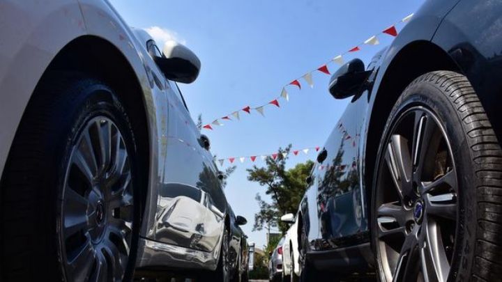 Diplomatların xaricdən ölkəyə avtomobil gətirməsinə dair tələblər sərtləşdirilib