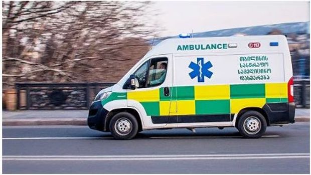 Gürcüstanda mikroavtobus uçurumdan aşdı: 17 ölü - YENİLƏNİB