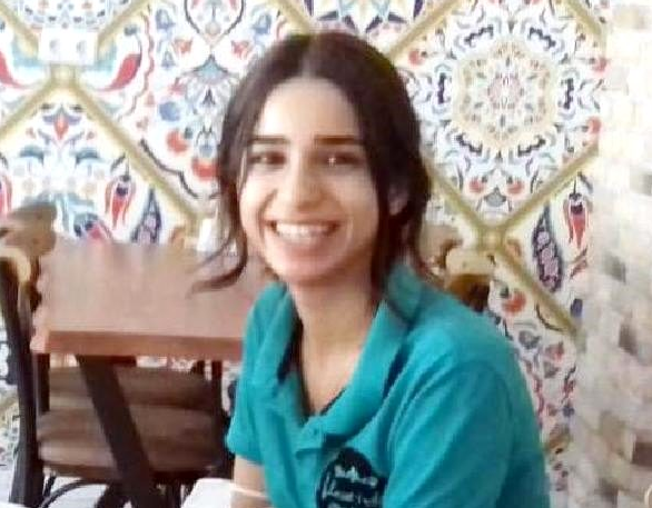 Qardaş ona pul verməyən 17 yaşlı bacısının öncə boğazını kəsdi, sonra ürəyindən vurdu - FOTO