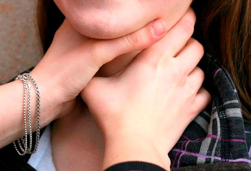 Qəfil otağa girdi, bacısını çarpayıda boğub öldürdü - Şamaxıdakı DƏHŞƏTİN TƏFƏRRÜATI