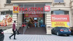 Megastore marketdə vaxtı keçmiş və xarab olmuş məhsul aşkarlanıb.