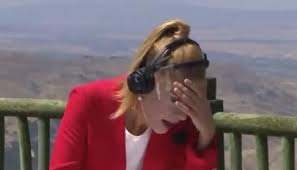 Dəfələrlə su istəyən aparıcı canlı yayımda huşunu itirdi – VİDEO