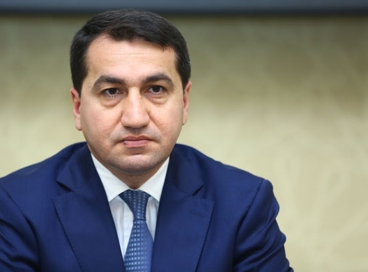 “Nəyə görə Ermənistanın intensiv silahlandırılması davam edir?!” - Hikmət Hacıyev