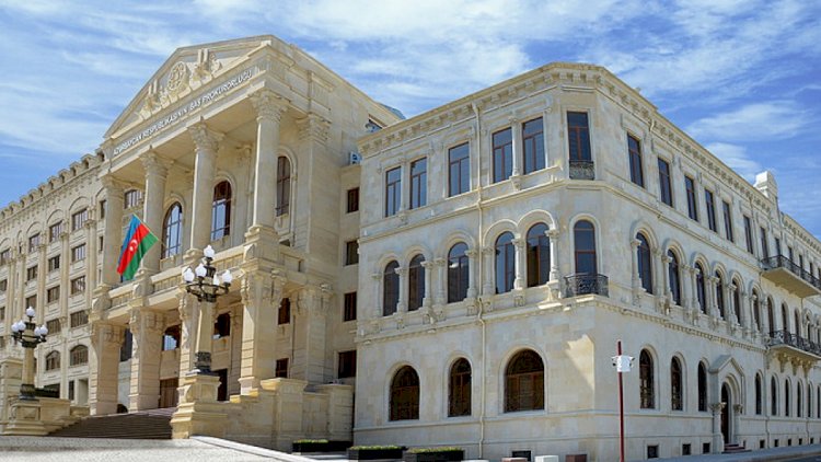 İstintaqdan yayınan vəzifəli şəxs saxlanıldı