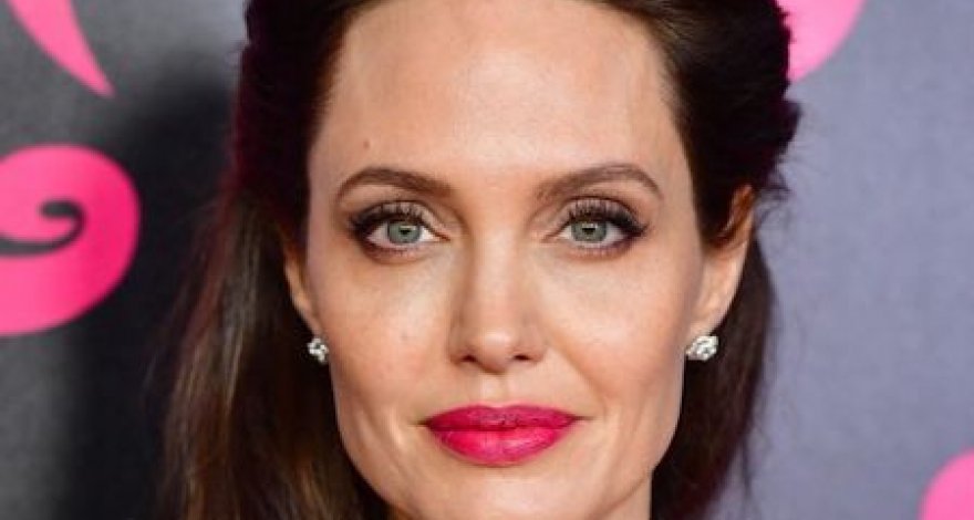 Анджелина Джоли отреагировала на новый роман Брэда Питта