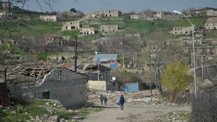 Ağdərənin Talış kəndində evlərə və dəyirmana od vurulub