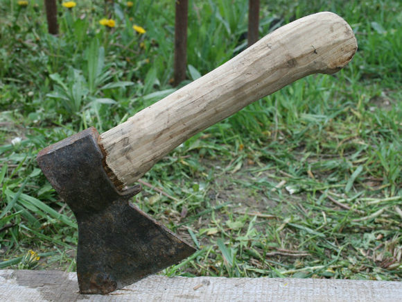 Россиянин отрубил пятилетней племяннице пальцы