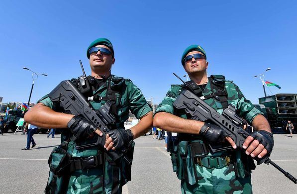 Азербайджан увеличит расходы на оборону и безопасность