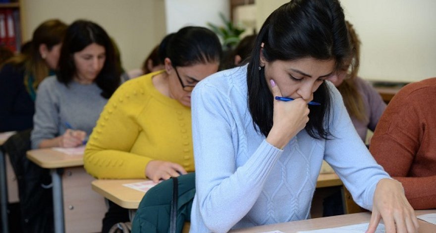 Сегодня в Азербайджане пройдут экзамены для учителей информатики и технологии