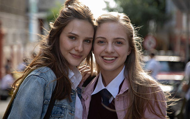 Serial ulduzları koronavirusa yoluxdular, çəkilişlər dayandırıldı - FOTO