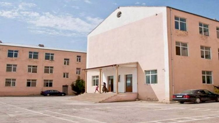 Bakıda 9-cu sinif şagirdi məktəbin üçüncü mərtəbəsindən yıxıldı