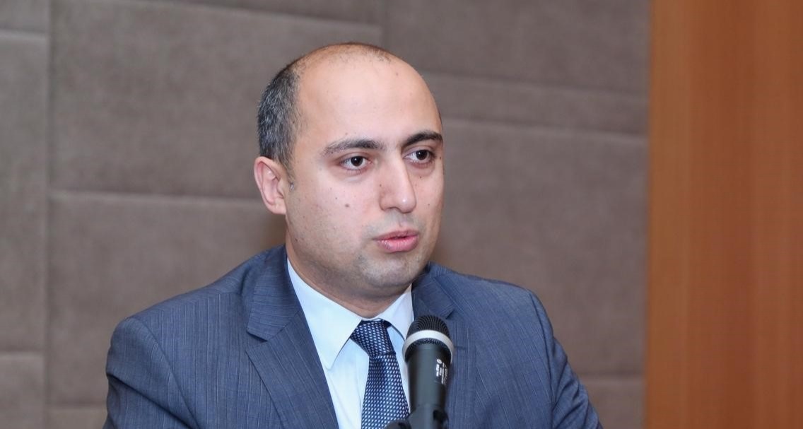 Bakıda şagirdlər həftədə 2 dəfə, rayonlarda isə 3 dəfə məktəbə gedəcək - RƏSMİ